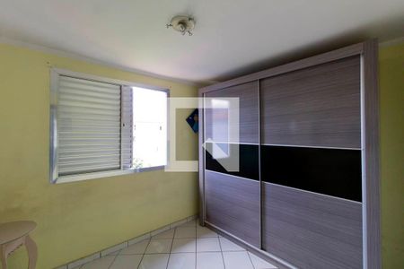 Quarto 2 de apartamento para alugar com 2 quartos, 40m² em Vila Sílvia, São Paulo