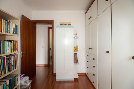 Quarto 1 de apartamento à venda com 3 quartos, 68m² em Jardim Carvalho, Porto Alegre