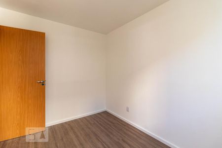 Quarto 1 de apartamento para alugar com 2 quartos, 44m² em Jardim Íris, São Paulo