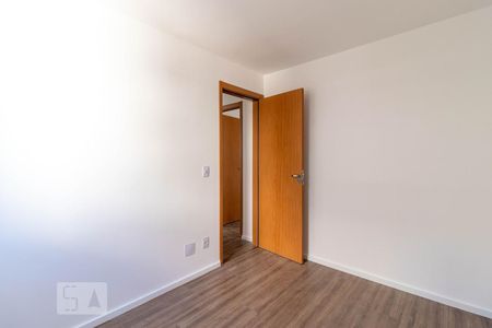 Quarto 1 de apartamento para alugar com 2 quartos, 44m² em Jardim Íris, São Paulo