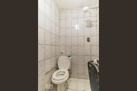 Banheiro  de kitnet/studio à venda com 1 quarto, 32m² em Bela Vista, São Paulo