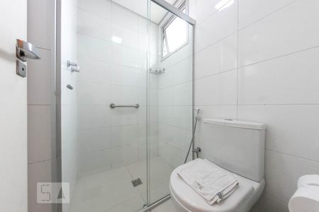 Banheiro de apartamento à venda com 1 quarto, 32m² em Eldorado, Contagem
