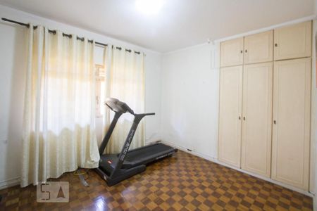 Sala 3 de casa para alugar com 6 quartos, 300m² em Parque Maria Helena, São Paulo