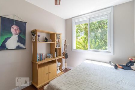 Quarto 2 de apartamento à venda com 2 quartos, 65m² em Medianeira, Porto Alegre