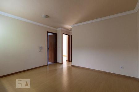 Sala de apartamento para alugar com 2 quartos, 42m² em Silveira, Belo Horizonte