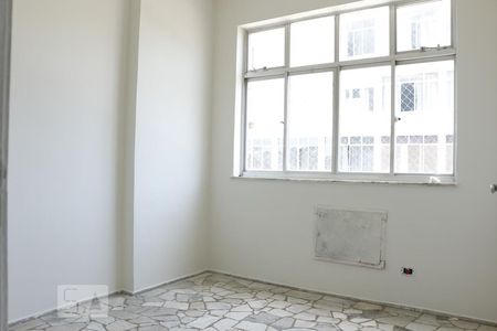 Quarto 1 de apartamento para alugar com 3 quartos, 70m² em Todos Os Santos, Rio de Janeiro