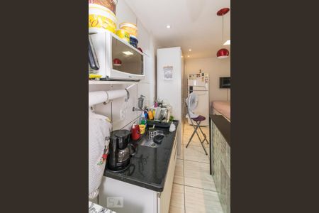 Cozinha de kitnet/studio à venda com 1 quarto, 190m² em Penha, Rio de Janeiro