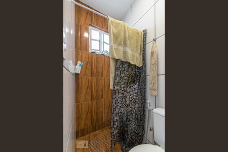 Banheiro de kitnet/studio à venda com 1 quarto, 190m² em Penha, Rio de Janeiro
