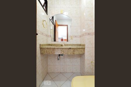 Lavabo de apartamento para alugar com 3 quartos, 125m² em Balneário, Florianópolis