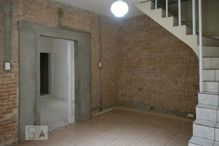 sala de casa de condomínio para alugar com 2 quartos, 90m² em Vila Santa Maria, São Paulo