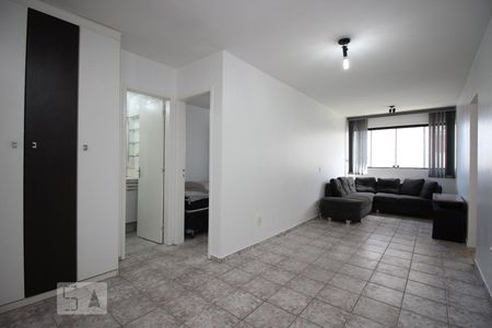 Sala de apartamento para alugar com 2 quartos, 76m² em Guará Ii, Brasília