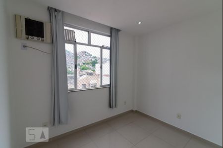 Quarto 1 de apartamento para alugar com 2 quartos, 70m² em Rio Comprido, Rio de Janeiro