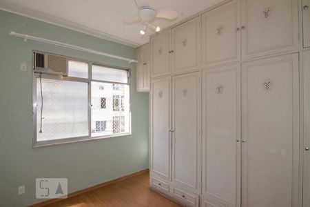 Quarto de apartamento à venda com 1 quarto, 61m² em Glória, Rio de Janeiro