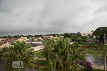 Vista da janela da sala (lado esquerdo) de apartamento para alugar com 2 quartos, 49m² em Parque São Sebastião, Ribeirão Preto