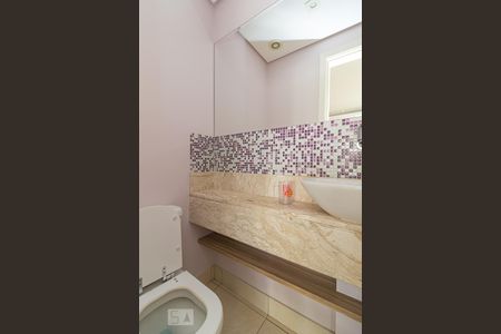 Lavabo de apartamento para alugar com 3 quartos, 130m² em Jardim Avelino, São Paulo