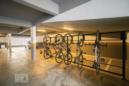 Bicicletário de apartamento à venda com 2 quartos, 82m² em Menino Deus, Porto Alegre