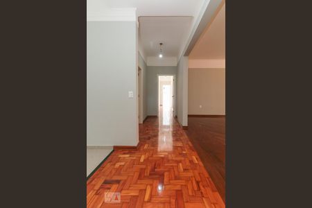 Corredor de apartamento à venda com 3 quartos, 218m² em Jardim Paulista, São Paulo