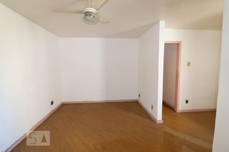 Sala de apartamento para alugar com 2 quartos, 90m² em São Cristóvão, Rio de Janeiro
