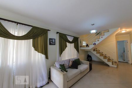 Sala de casa à venda com 3 quartos, 260m² em Parque Vitória, São Paulo