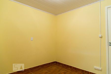 Quarto de casa para alugar com 2 quartos, 120m² em Cidade Domitila, São Paulo