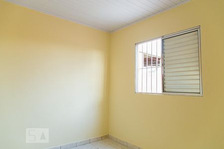 Quarto 2 de casa para alugar com 2 quartos, 120m² em Cidade Domitila, São Paulo