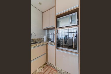 Apartamento à venda com 230m², 4 quartos e 1 vaga Apartamento à venda com 230m², 4 quartos e 1 vagaCozinha - Armários