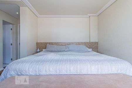 Apartamento à venda com 230m², 4 quartos e 1 vaga Apartamento à venda com 230m², 4 quartos e 1 vagaSuite