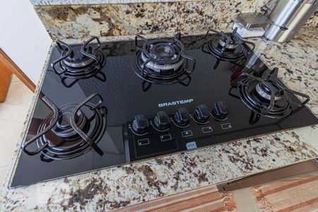 Apartamento à venda com 230m², 4 quartos e 1 vaga Apartamento à venda com 230m², 4 quartos e 1 vagaCozinha - Cooktop