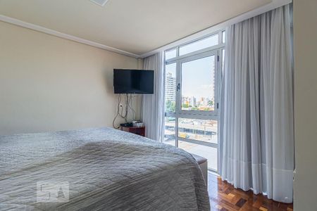 Apartamento à venda com 230m², 4 quartos e 1 vaga Apartamento à venda com 230m², 4 quartos e 1 vagaSuite