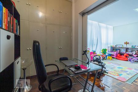 Apartamento à venda com 230m², 4 quartos e 1 vaga Apartamento à venda com 230m², 4 quartos e 1 vagaEscritorio