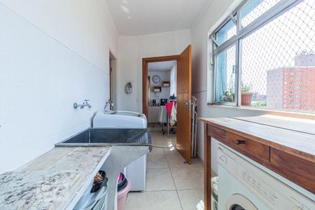 Apartamento à venda com 230m², 4 quartos e 1 vaga Apartamento à venda com 230m², 4 quartos e 1 vagaÁrea de Serviço