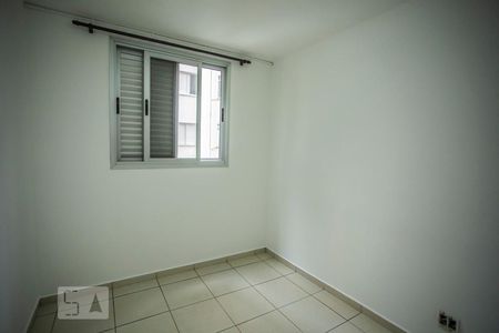 Quarto 1 de apartamento para alugar com 2 quartos, 48m² em Vila Campestre, São Paulo