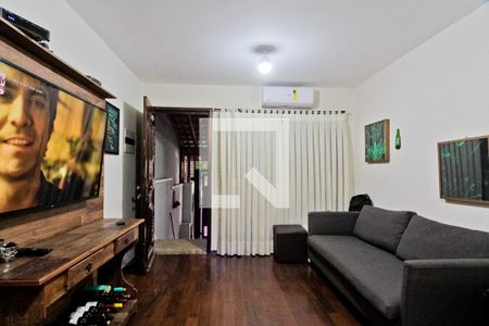 Sala de casa à venda com 3 quartos, 140m² em Vila Primavera, São Paulo
