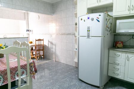 Casa à venda com 380m², 3 quartos e 2 vagas Casa à venda com 380m², 3 quartos e 2 vagasCozinha