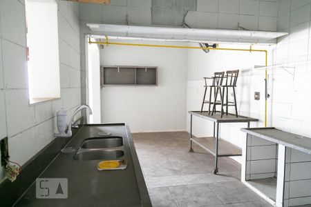 Casa à venda com 380m², 3 quartos e 2 vagas Casa à venda com 380m², 3 quartos e 2 vagasGalpão