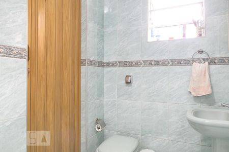 Casa à venda com 380m², 3 quartos e 2 vagas Casa à venda com 380m², 3 quartos e 2 vagasBanheiro