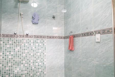 Casa à venda com 380m², 3 quartos e 2 vagas Casa à venda com 380m², 3 quartos e 2 vagasBanheiro