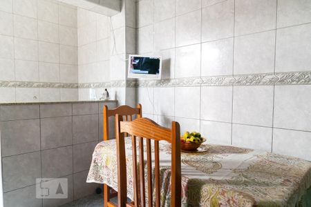 Casa à venda com 380m², 3 quartos e 2 vagas Casa à venda com 380m², 3 quartos e 2 vagasCozinha