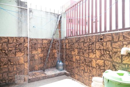 Casa à venda com 380m², 3 quartos e 2 vagas Casa à venda com 380m², 3 quartos e 2 vagasQuintal