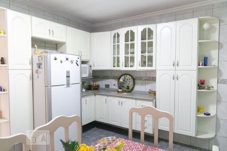 Casa à venda com 380m², 3 quartos e 2 vagas Casa à venda com 380m², 3 quartos e 2 vagasCozinha