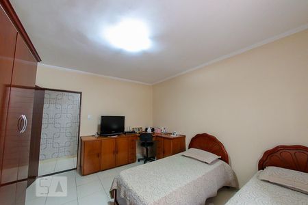 Quarto 2 de casa à venda com 4 quartos, 275m² em Jardim Terezópolis, Guarulhos