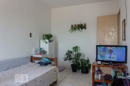 Quarto 1 de apartamento para alugar com 2 quartos, 75m² em Caiçara, Praia Grande