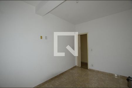 Quarto 1 de apartamento para alugar com 2 quartos, 52m² em Vila Valqueire, Rio de Janeiro