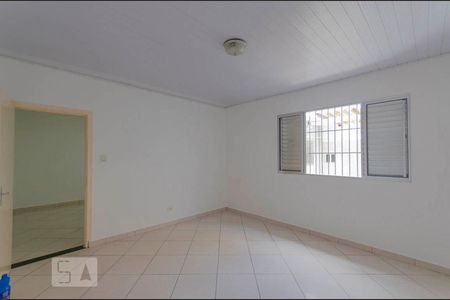 Quarto de casa para alugar com 1 quarto, 50m² em Vila Domitila, São Paulo