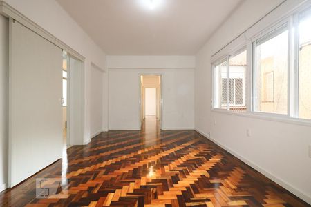 Sala 1 de apartamento para alugar com 3 quartos, 94m² em Rio Branco, Porto Alegre