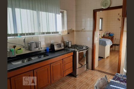 Cozinha de apartamento à venda com 3 quartos, 120m² em Liberdade, São Paulo