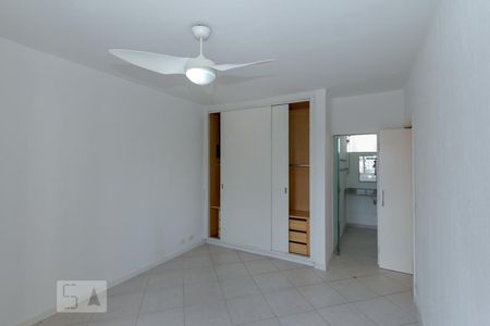 Suíte  de apartamento à venda com 2 quartos, 82m² em Jardim Paulista, São Paulo