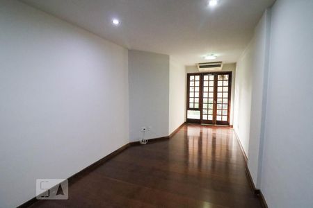 Apartamento à venda com 83m², 2 quartos e 1 vagaSala