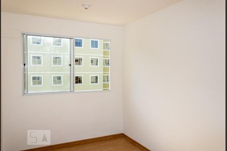 Sala de apartamento para alugar com 2 quartos, 46m² em Campo Grande, Rio de Janeiro