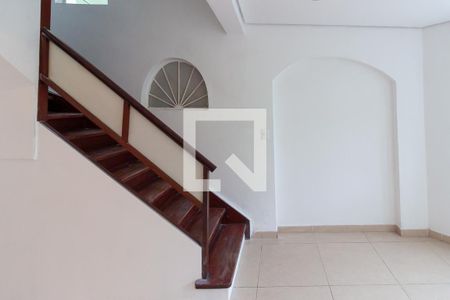 Sala de casa para alugar com 2 quartos, 164m² em Jardim Trussardi, São Paulo